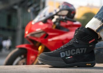 Ducati Company C4 – botas de cano curto para turismo e para o uso no dia a dia