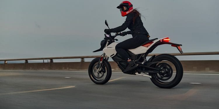 Zero Motorcycles aposta na Índia e FXE foi apanhada a testar no país