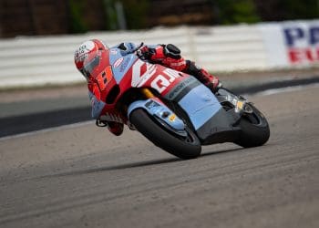 Manuel González chega a Silverstone ‘com uma enorme vontade de voltar à moto’ e avisa: ‘Estamos a aproximar-nos’