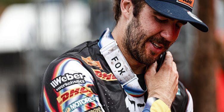 Manuel Lettenbichler falha o Xross Hard Enduro Rally, na Sérvia, devido a lesão no joelho