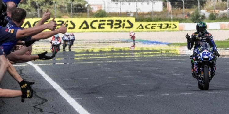 Manzi vence a corrida 2 do WSSP no Estoril, após bater Huertas e Debise; Yari Montella caiu e diz adeus ao título