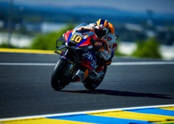 ‘Na Ducati com pneus novos, travas um pouco antes e fazes o tempo. Não funciona assim com a Honda’ – Luca Marini