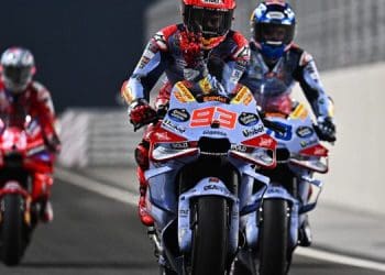 A Ducati ‘é mais fácil’ de pilotar no Qatar e até proporciona ‘momentos em que se pode relaxar’, diz Marc Márquez; Pecco Bagnaia é referência