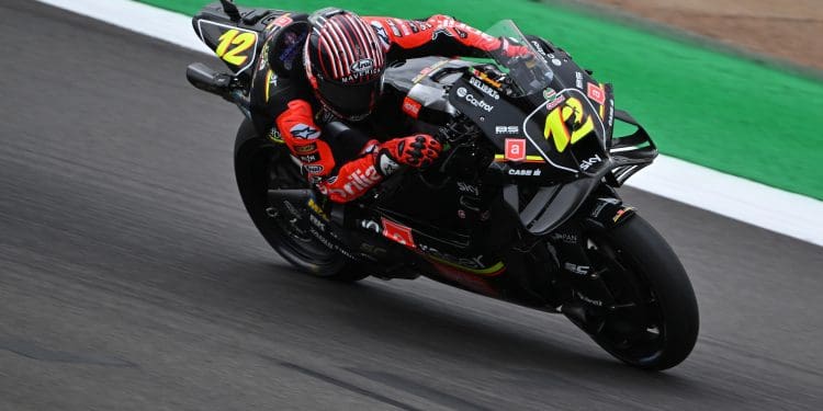 Maverick Viñales preocupado com a Aprilia: ‘Somos mais lentos e em 2022 fiz melhor tempo que agora, não é normal’