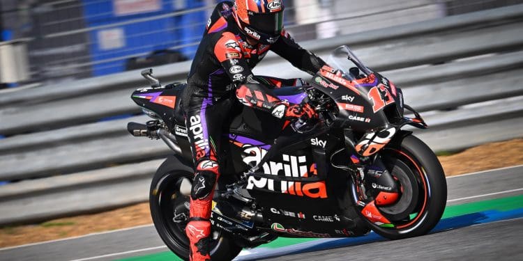 Maverick Viñales quer fazer ‘boa corrida’ em Sepang mas avisa: ‘O traçado da pista é exigente e a competição é sempre feroz’