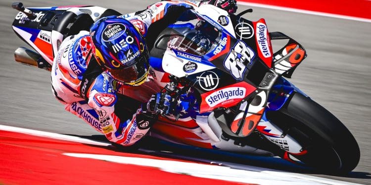 Wilco Zeelenberg quer mais de Miguel Oliveira: ‘A velocidade está lá, mas temos de nos qualificar um pouco melhor’