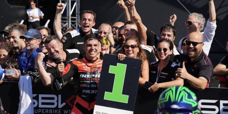 Yari Montella domina em Portimão com dupla vitória no WorldSSP