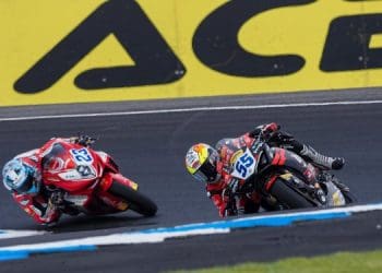 Yari Montella garante dupla vitória em Phillip Island depois de «afastar» Marcel Schroetter para vencer a Corrida 2 do WSSP