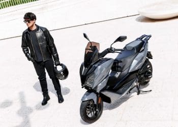 Morbidelli SC125LX, a scooter com tecnologia de ponta e desempenho desportivo