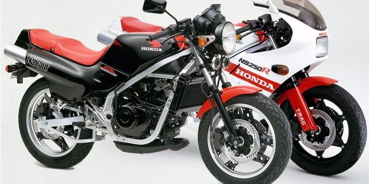 Honda NS250F/NS250R – moto desportiva de 2 tempos para estrada