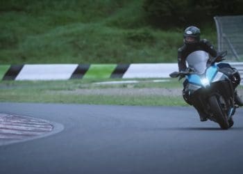 Vídeo: Kawasaki mostrou Ninja H2 SX HySE a hidrogénio
