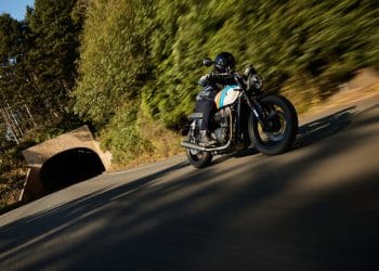 Ao pormenor: Descubra  Triumph Speed Twin 900 (galeria)