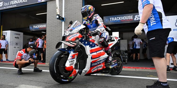 Miguel Oliveira admite conversas com outras equipas mas alerta: ‘A M1 não está com grandes performances; Existem lugares na Ducati’