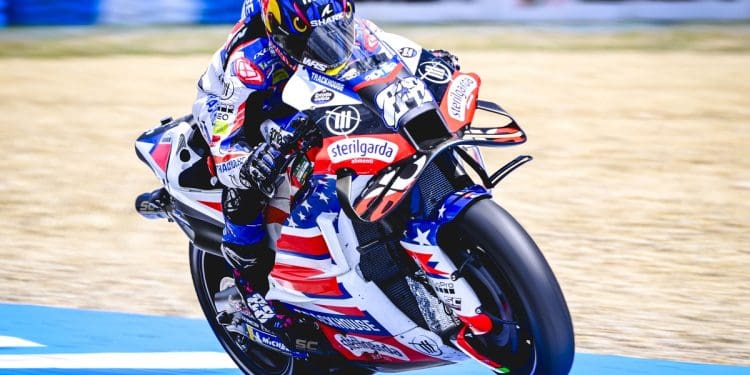 Miguel Oliveira ajudado por muitas quedas ficou em nono na corrida Sprint em Jerez