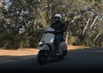 Ensaio – Vespa GTV – estilo para sempre