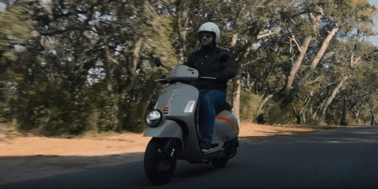Ensaio – Vespa GTV – estilo para sempre