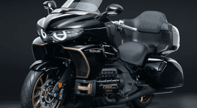 Revelada a GWM SouoTourer – concorrente da Gold Wing?