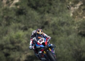 Ânimos quentes na BMW: Michael van der Mark acusa Scott Redding de ‘falta de respeito’