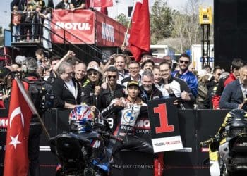 Toprak Razgatlioglu sorri após o ronda em Catalunha… com Bautista em mente: ‘Uma das três melhores ultrapassagens da minha carreira’