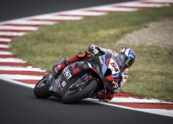 Toprak Razgatlioglu avassalador no FP1 do WSBK em Portimão; Ivo Lopes bateu colega de equipa