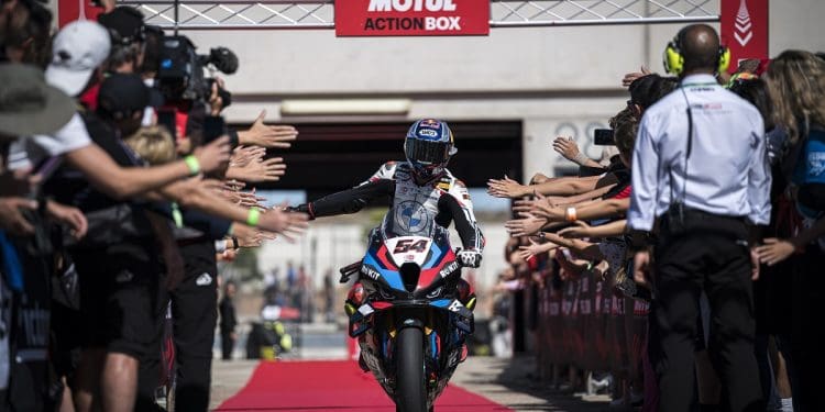 Toprak Razgatlioglu pode ser campeão no Estoril já no domingo