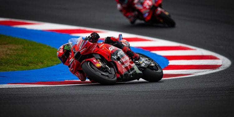 Pecco Bagnaia na frente dos testes em Misano a menos de uma hora para o final; Miguel Oliveira 17.º