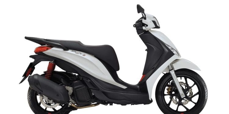 Piaggio lança campanha promocional para a Medley 125