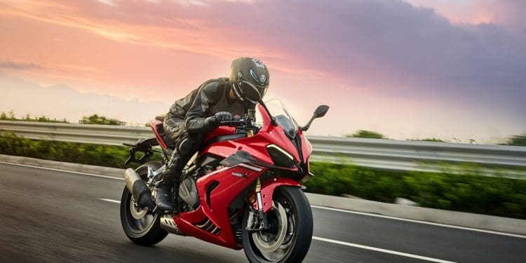 Nova desportiva chinesa chega à Europa: eis a QJMotor SRK 800 RR