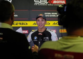Toprak Razgatlioglu com ‘zero stress’, e sem pensar no título do SBK no Estoril: ‘O meu objetivo é vencer a corrida; Não fiquei feliz em Aragão’