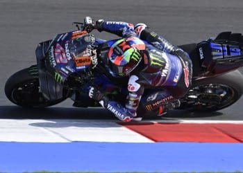 Álex Rins surpreendido com boas indicações da nova moto da Yamaha: ‘Ganhei mais de 0.5s por volta em ritmo, foi uma grande diferença’