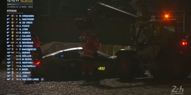 Vídeo: Valentino Rossi pôde sonhar com pódio em Le Mans, mas abandonou após nove horas
