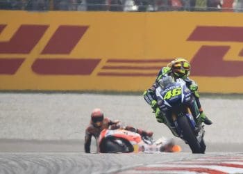 Valentino Rossi recorda Sepang Clash: ‘O Marc Márquez passou a corrida toda a irritar-me; No final vi-o a olhar para o Alzamora e a sorrir’