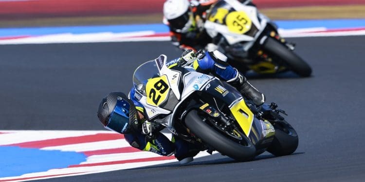 Mia Rusthen tem lesão na cabeça mas está estável após queda no WorldWCR em Misano