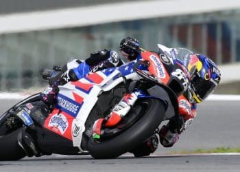 Miguel Oliveira sobe mais de cinco posições e consegue um consistente nono lugar no GP de Portugal com potencial para um sexto lugar