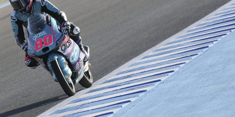 David Alonso avassalador no treino livre de Moto3 em Le Mans com nova volta recorde