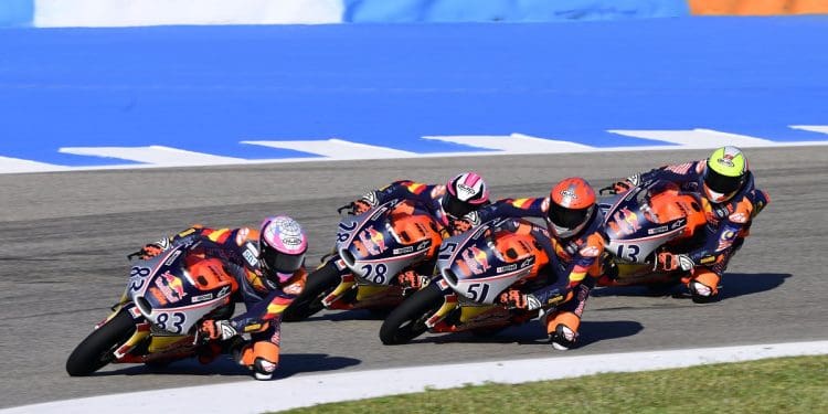 Marco Morelli e Álvaro Carpe entraram a ganhar na Rookies Cup