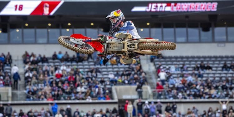 Jett Lawrence e Haiden Deegan dominaram no início da época do AMA Pro Motocross