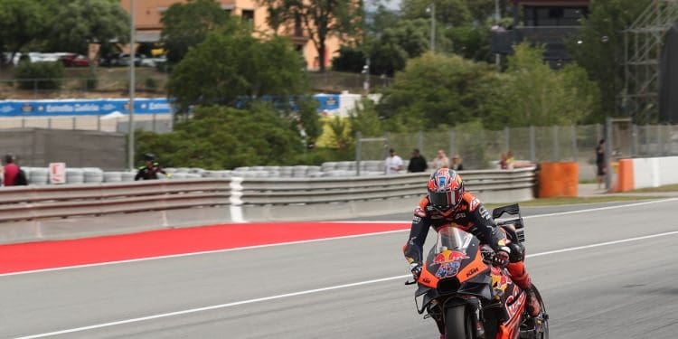 Pit Beirer garante foco nos atuais pilotos KTM: ‘Penso que não podemos ter Marc Márquez ou Jorge Martín’
