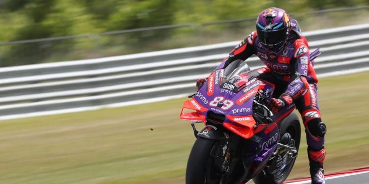 Jorge Martín estranha mudança de comportamento da moto: ‘Esta manhã ou ontem não perdi a dianteira…’