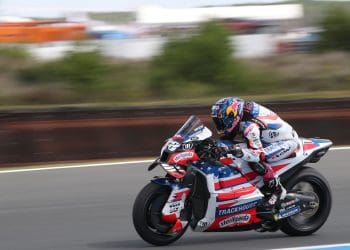 Miguel Oliveira salva um ponto em Assen com 15.º lugar após queda de Pedro Acosta na última volta