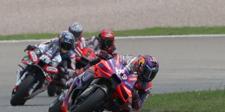 ‘A queda do Jorge Martín é um bocado culpa de todos; temos de o ajudar nestas situações’ – Gino Borsoi