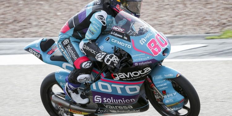 David Alonso bateu volta recorde do Moto3 em Aragão e dominou sexta-feira