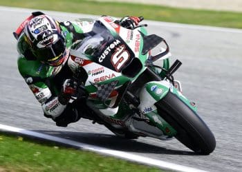 ‘É esse o problema neste momento: tentar competir sem acelerar’ – Johann Zarco