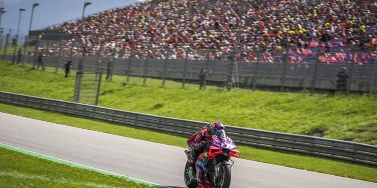 ‘Jorge Martín vê o Pecco Bagnaia mais complicado do que no ano passado’ – Óscar Haro