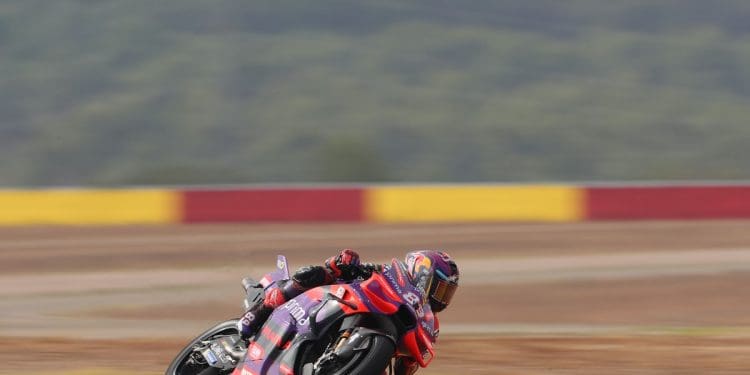 Em casa dos maiores rivais, Jorge Martín liderou FP1 em Misano; Miguel Oliveira 22.º