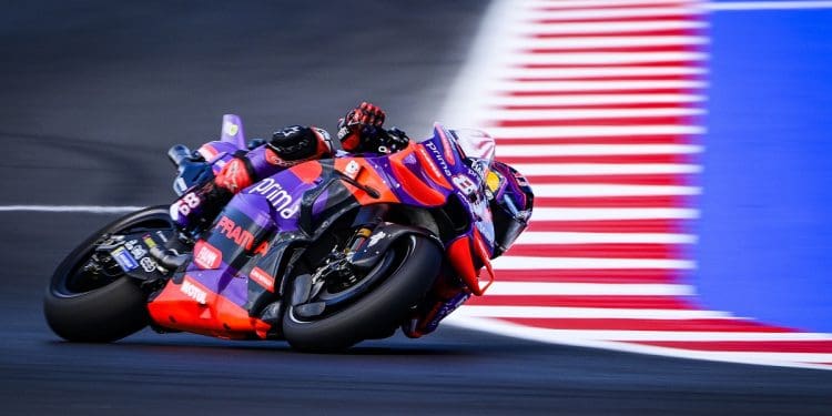 De uma manhã quase perfeita para uma tarde muito difícil, a sexta-feira de Jorge Martín em Misano