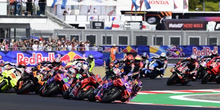 Erro de Jorge Martín e vitória de Marc Márquez animam luta pelo título; top 3 separado por 53 pontos