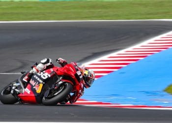Pedro Acosta liderou renhido FP2 em Misano com o top quatro separado por 0,039s; Miguel Oliveira em 13.º