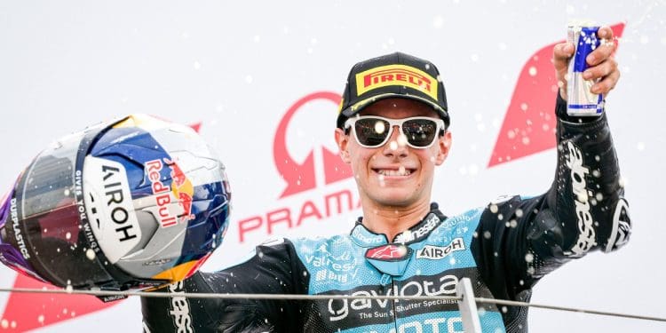 David Alonso igualou recorde e está a três vitórias de bater recorde de Valentino Rossi