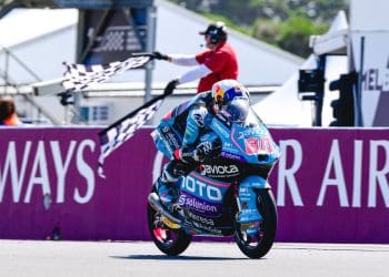 David Alonso impôs mestria e ganhou GP da Tailândia para voltar a fazer história